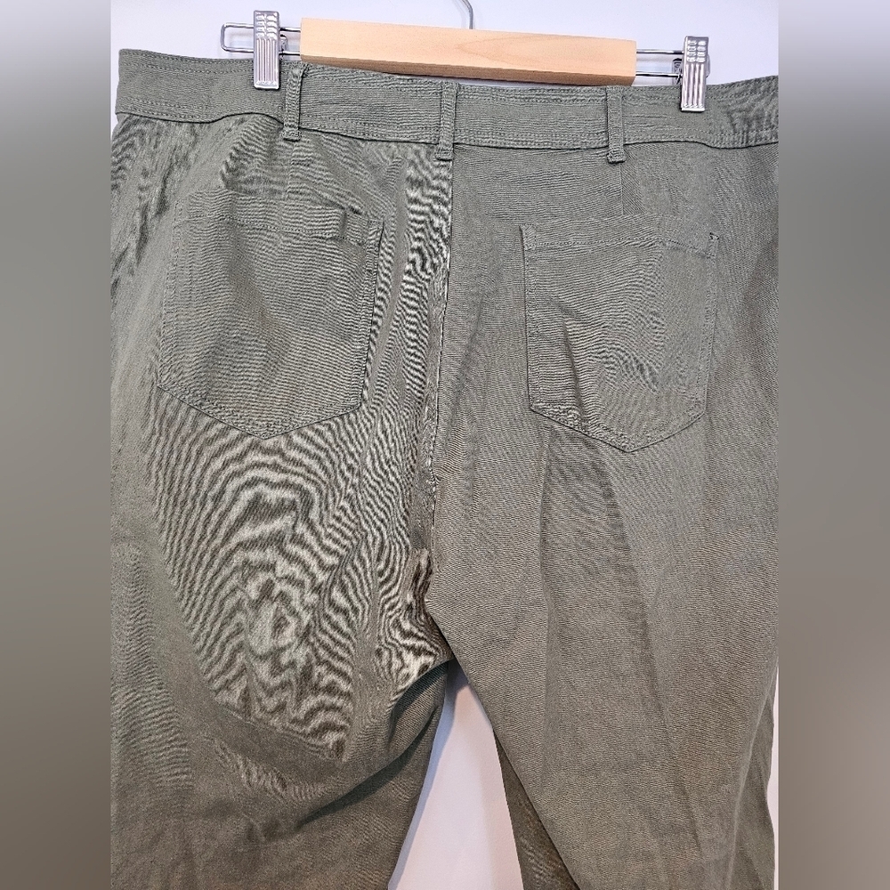 Elizabeth and James Women's Size 16 Green Casual Pant Cotton Career Pockets - Picture 3 of 9